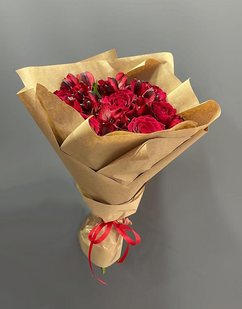 Букет цветов из: Альстромерии и Розы в Приволжске