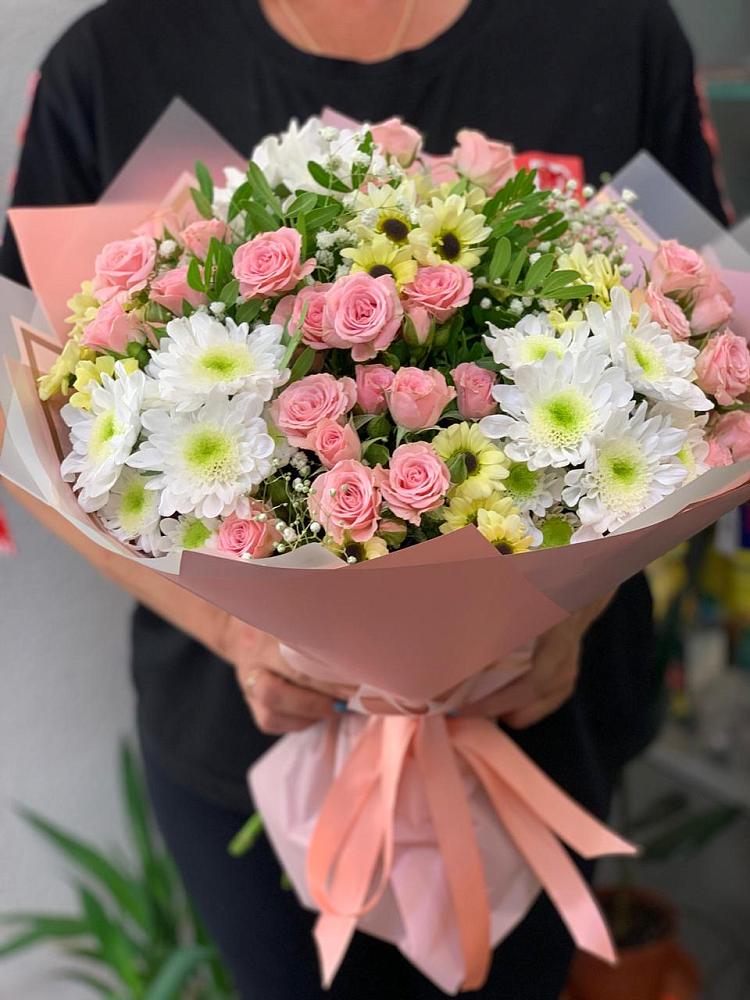 Букет цветов из: Розы и Хризантемы в Приволжске