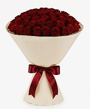 Букет 101 Бордовая роза Блэк Бакарра в Приволжске