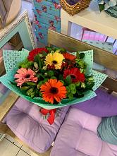 Букет цветов из:  Герберы, Хризантемы и Альстромерии #REPLACE_PRED# Приволжске