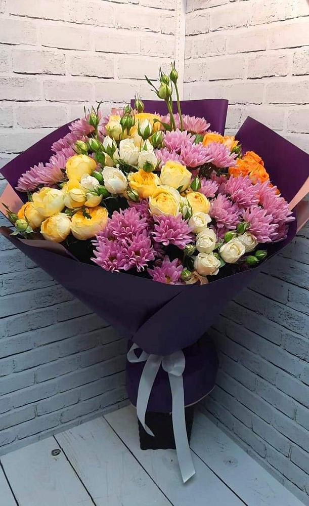 Букет цветов из: Хризантемы и Розы в Приволжске