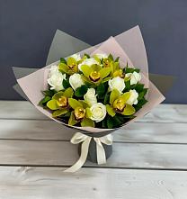 Букет цветов из:  Орхидеи и Розы в Приволжске