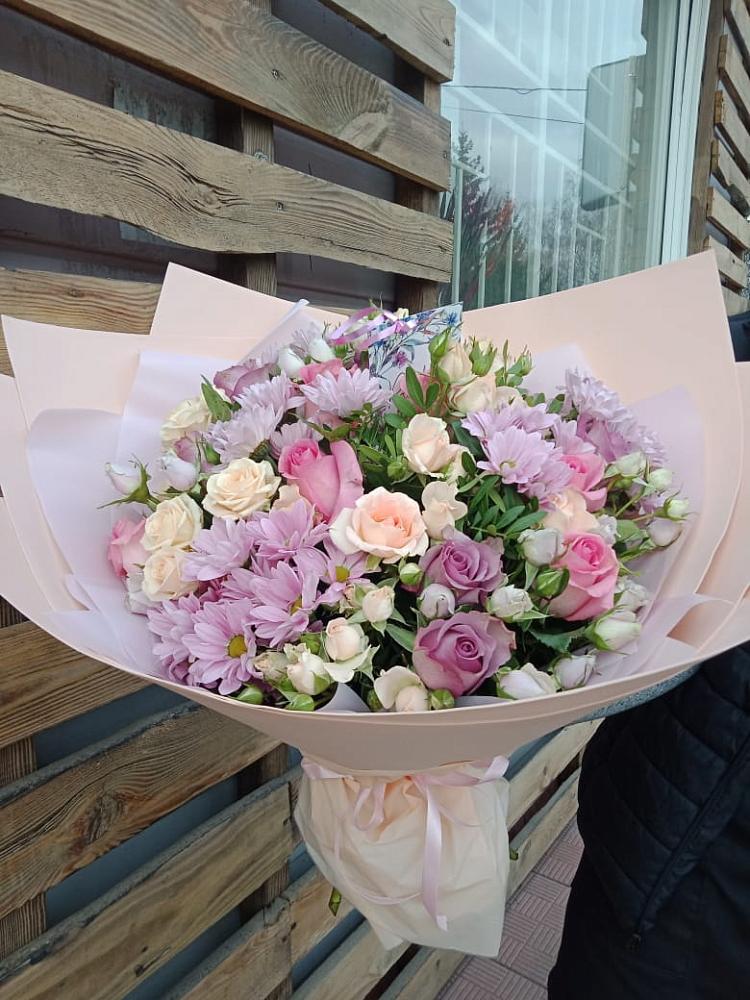 Букет цветов из: Розы и Хризантемы в Приволжске