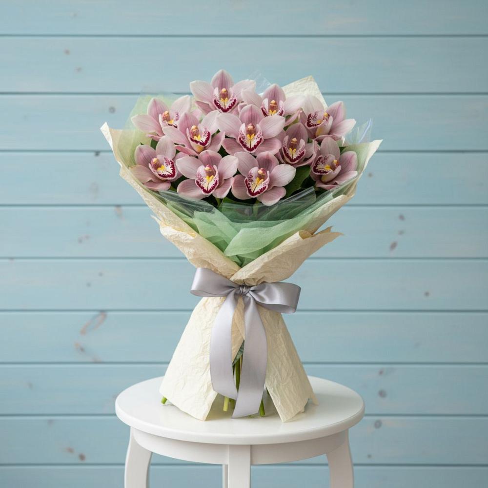 Букет цветов из: Орхидеи и Розы в Приволжске