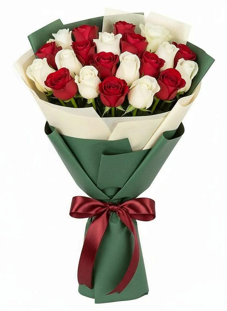 Букет Микс из красных и белых роз в Приволжске