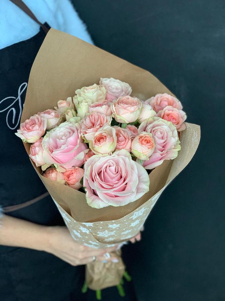 Букет цветов из: Хризантемы и Розы в Приволжске