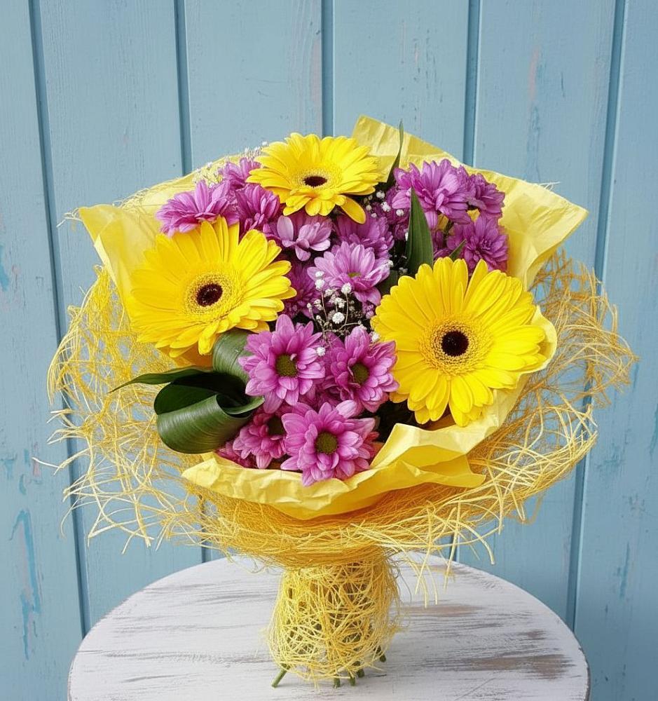 Букет цветов из: Хризантемы и Герберы в Приволжске
