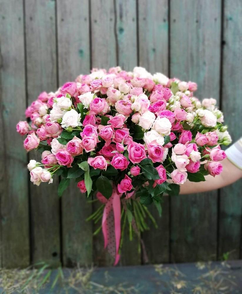 Букет Розовые кустовые розы Натали и Лав Лидия в Приволжске